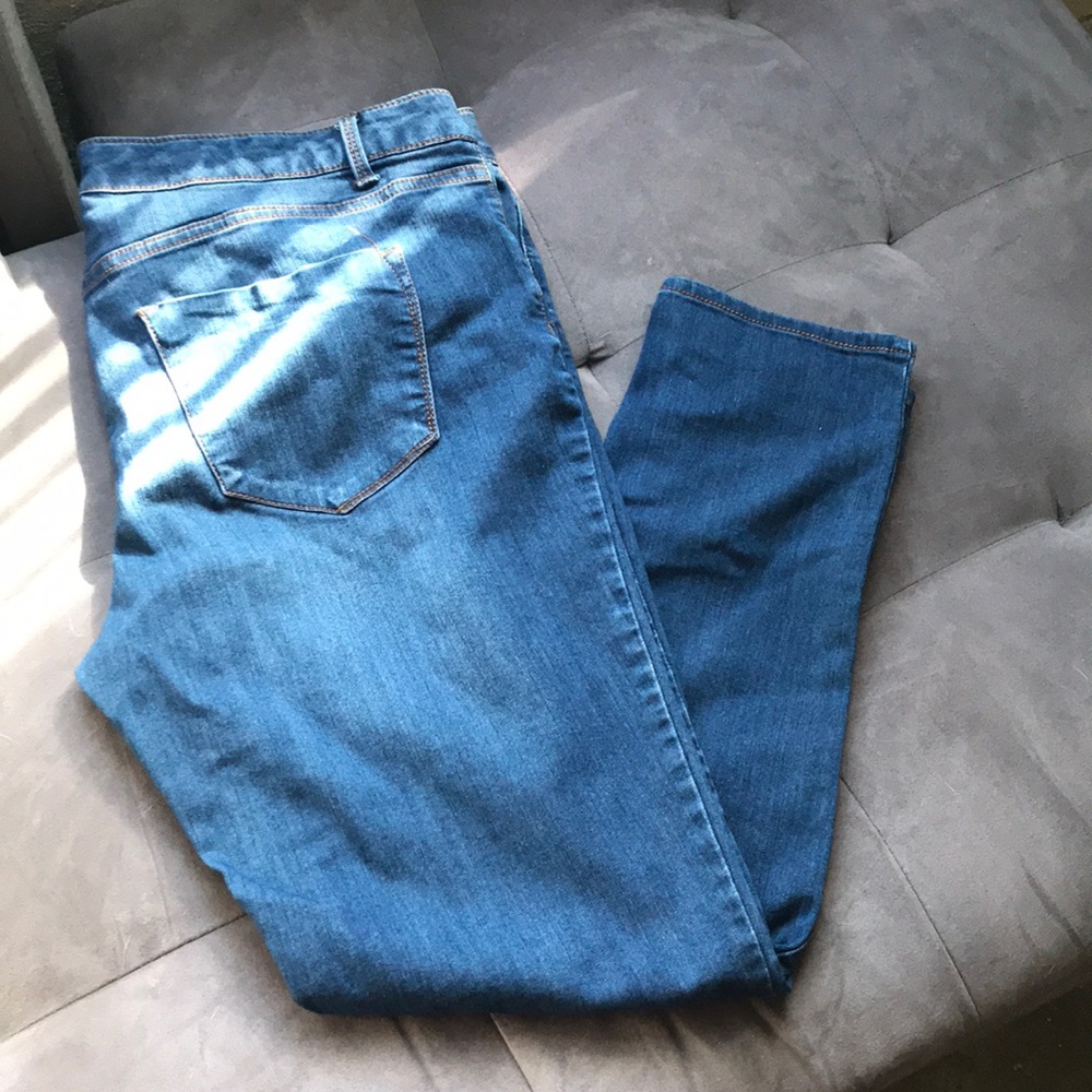 Women’s skinny jeans